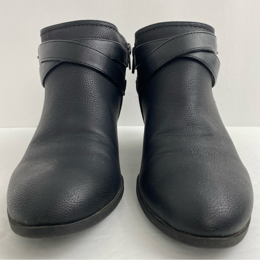 Indigo Rd. Sigrid size 8 Women’s Black Buckle Ankle Boots Booties - Picture 2 of 9